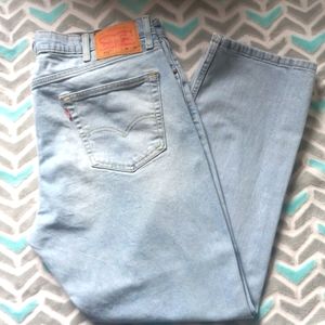 Levi Light Wash Jeans